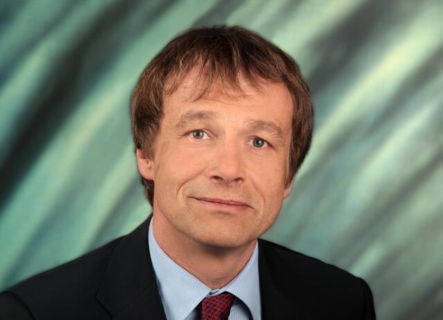 An den Vorbereitungen für das Projekt war der Primar der Psychiatrie Zams, Univ.-Doz. Dr. Martin Kurz maßgeblich beteiligt.