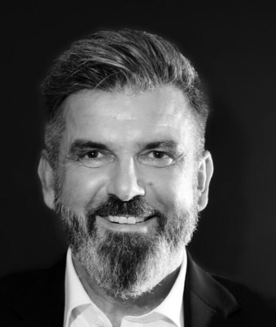 Roland Wiednig, M.A.
Autor, Pädagoge, Trainer, Coach