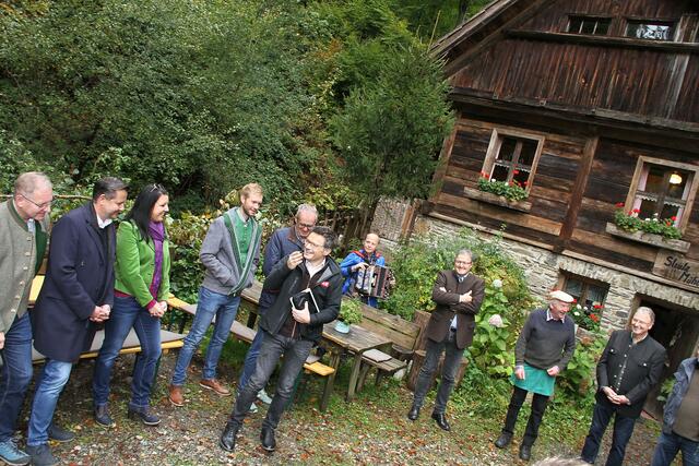 Moderator und Redakteur Franz Neger vom ORF Steiermark erklärt, worauf es beim großen Finale am Nationalfeiertag in der Live-Show drauf ankommt. | Foto: Josef Fürbasss