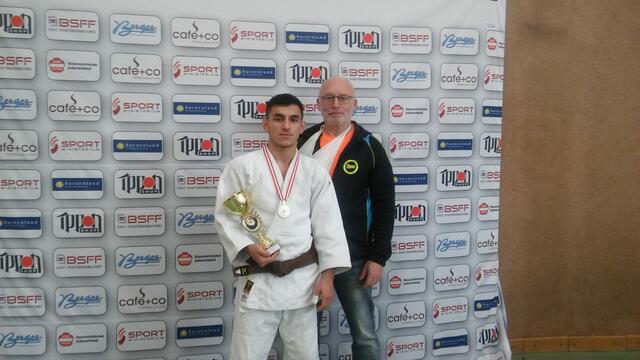 Djabrail Zakajev mit Trainer Günther Brandtner
