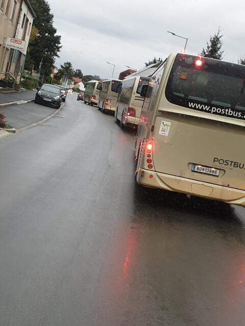 Die Postbusse müssen nach dem Willen des VORs Platz machen.