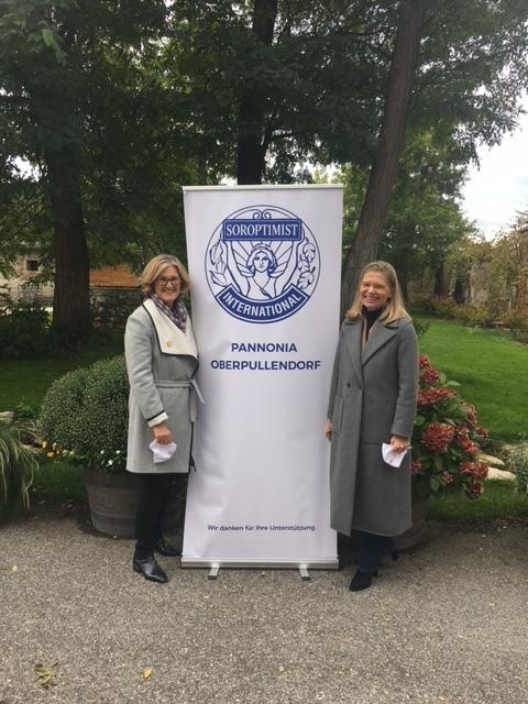 Unions-Vizepräsidentin Sonja Artner mit Unions-Präsidentin Eliette Thurn