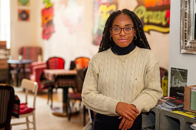 Die 22-jährige Precious Nnebedum erschafft sich mit ihren Texten eine eigene Welt und nimmt dabei manchmal die Nebenrolle ein. Bei den Anti-Rassismus-Protesten in Graz war sie jedoch ganz klar Protagonistin. | Foto: Foto Jörgler