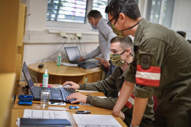 LH Peter Kaiser: „Ich danke allen Bediensteten für ihren Einsatz und auch dem Bundesheer für die professionelle Unterstützung“ | Foto:  LPD Kärnten/Bauer