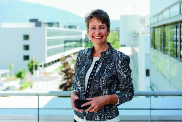 Sabine Herlitschka, Vorstandsvorsitzende von Infineon Austria, erhält den Ehrenring der Stadt Villach