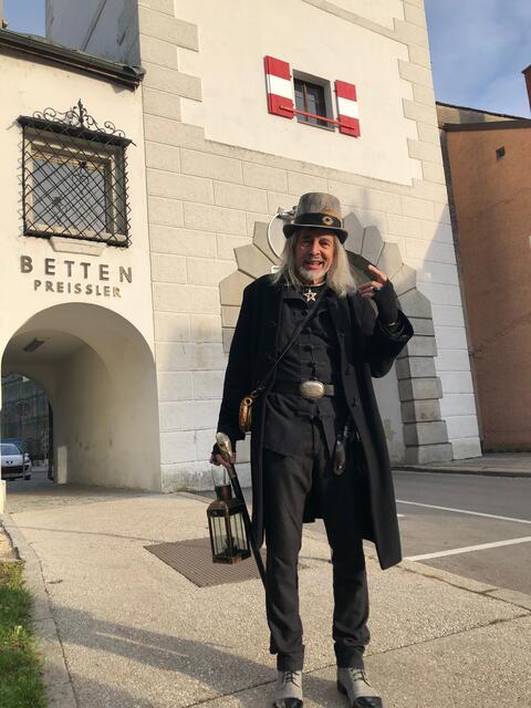 Los geht es am Ledererturm...