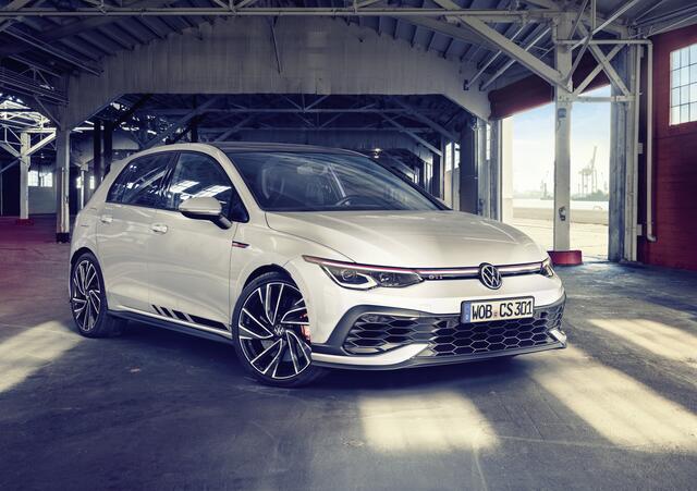 Der neue Golf GTI Clubsport1 ist mit 300 PS künftig der stärkste GTI und lockt mit einem speziellen Fahrerprofil.  | Foto: Foto: Volkswagen
