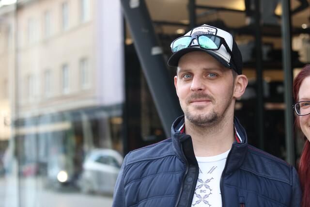 "Für mich ist Desinfektion in der Gastronomie und vor allem auf Arbeitsplätzen am wichtigsten." (Sebastian Goldmund, Küchenchef in StV.)
