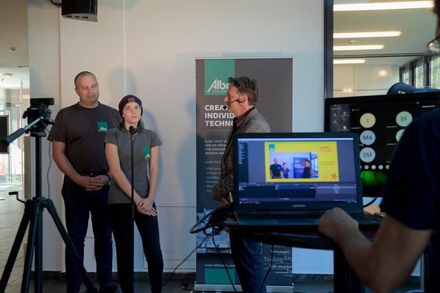 Interviews mit Firmen und Lehrlingen wurden von der "i-star"-Messe für technische Lehrberufe aus dem Kongresshaus gestreamt.