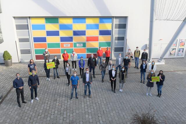 Die Betriebe konnten dank Covid-Konzept im Kongresshaus zusammenfinden, die Besucher durften nur virtuell teilnehmen.