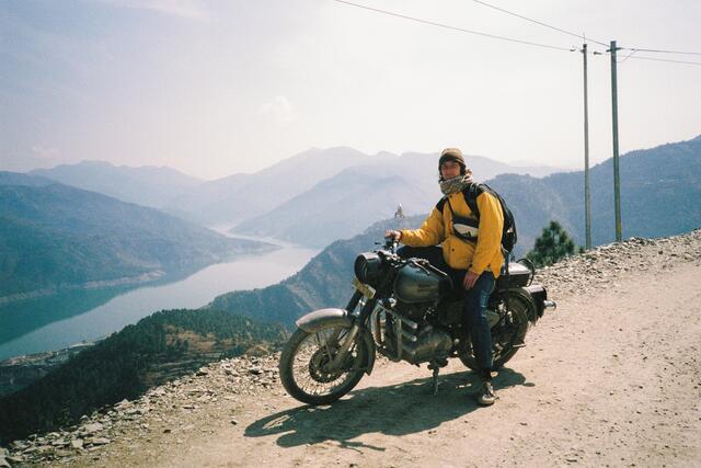 Eine seiner ersten Reisen: Mit dem Motorrad durch Vietnam.