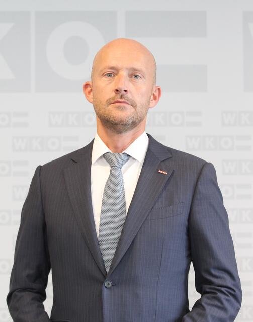 Martin Horvath kritisiert die geplante Gründung eines Busunternehmens vom Land Burgenland.