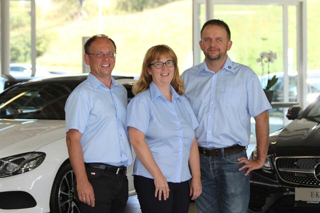 Geschäftsführer-Trio: Die Geschwister Gerhard Winkler, Jutta Köhldorfer und Herbert Winkler (v.r.) leiten das Autohaus Uitz in Feldbach in dritter Generation.