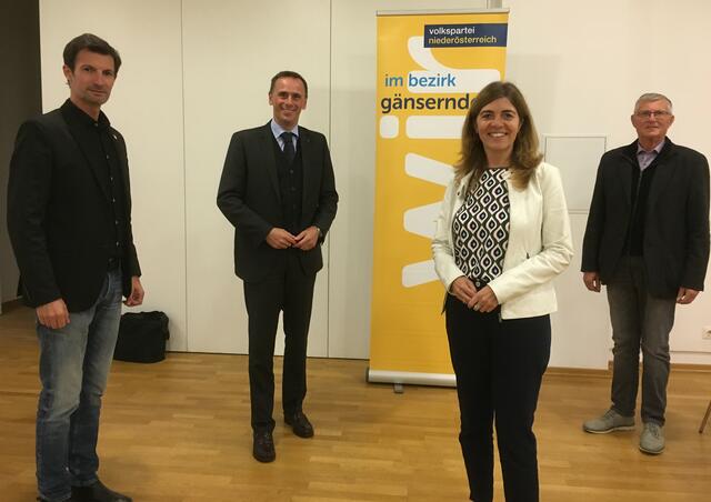 LAbg. Bgm. René Lobner, LR Jochen Danninger, NR Bgm. Angela Baumgartner und Bgm. Karl Demmer | Foto: Foto: ÖVP