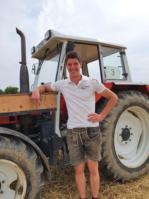 Tobias Kronberger erreichte den 1. Platz beim Bezirkspflügen.