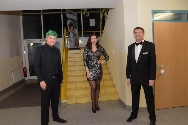 DJ Greenice, Sängerin Melanie See sowie der Orchesterleiter und Musikschuldirektor Norbert Hebertinger.