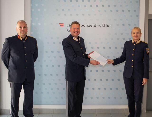 Oberst Ing. Erich Londer, BA, Kontrollinspektor Thomas Warmuth und Landespolizeidirektorin Mag. Dr. Michaela Kohlweiß