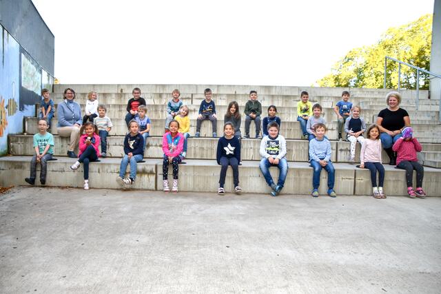 VS Kirchberg/Wagram, 1a, Katharina Zechmann mit Stützkraft Almut Becker mit 24 Kinder in der Pinguinklasse | Foto: Andreas Schlüsselberger
