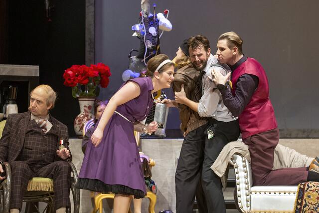 Komödiantisch beeindruckende Premiere der „Komödie im Dunkeln“ des Theater Rum im FoRum.