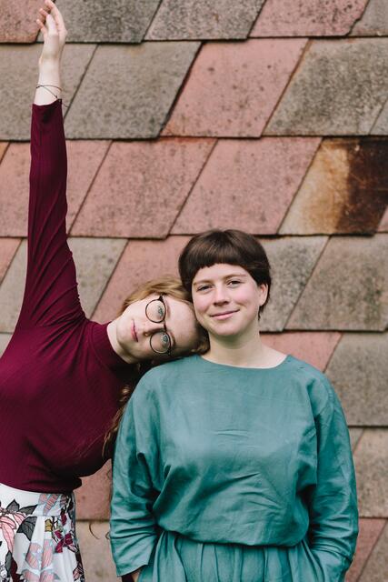 Anna Großberger und Viktoria Hofmarcher vom Duo "zoart".  | Foto: Paul Jurkovics