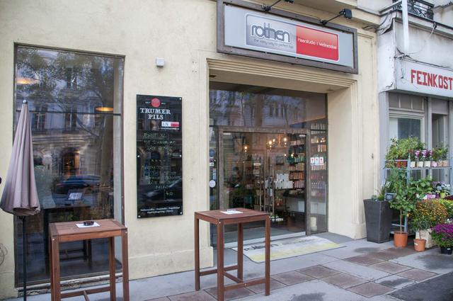 Seit 2010 betreiben Doris und Werner Rothen den schicken Laden "I.N. Rothen Haarstudio & Friseurcafé" in der Praterstraße 33.