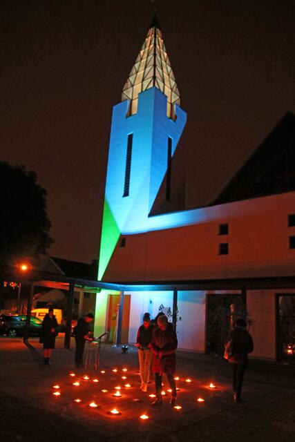 An vielen Orten in der ganzen Erzdiözese Salzburg sollen diese Lichter sichtbar werden.