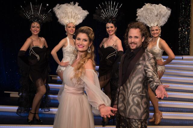 Angelika Rataj, Larissa Winkel, Svenja Isabella Kallweit, Lena Stöckelle, Clemens Kerschbaumer, Emilia Heigl  | Foto: Roland Ferrigato