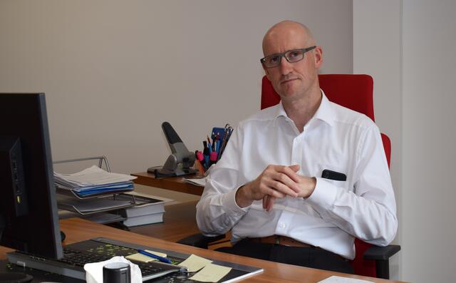 Xavier Loison, der General Manager von FLSmidth Leoben, gewährt Einblicke in das internationale Unternehmen. | Foto: Riegler