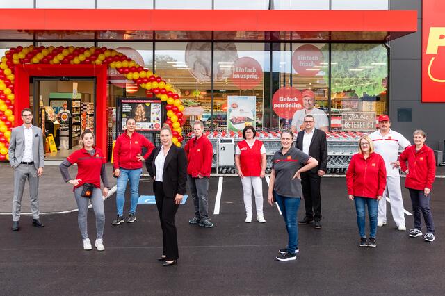 Das Team von PENNY Mattersburg freut sich über den neu eröffneten Markt