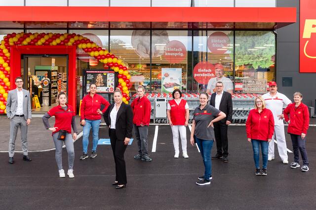 Das Team von PENNY Mattersburg freut sich über den neu eröffneten Markt | Foto: PENNY / Dusek