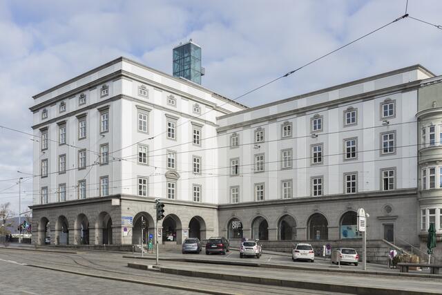 Die Maskenpflicht wird auf die Unterrichtsräume ausgedehnt. | Foto: Mark Sengstbratl