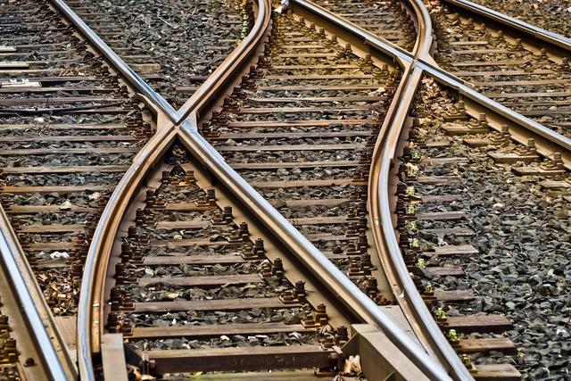 Wegen Bauarbeiten wird die Bahnstrecke der Raaberbahn wird zwischen Sopron und Ebenfurth und zwischen Wulkaprodersdorf und Eisenstadt gesperrt.