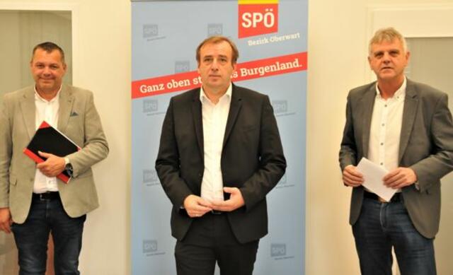 Informierten über aktuelle Situation am regionalen Arbeitsmarkt: Horst Franz, Christian Drobits und Ewald Gossy | Foto: Rebecca Friedrich