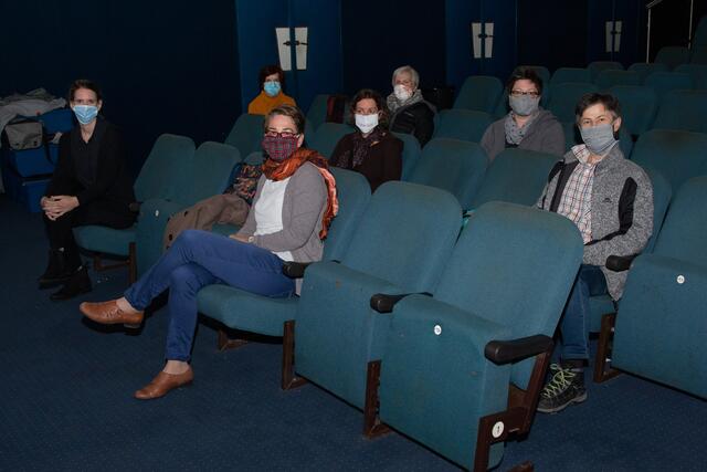 Gründungs-Workshop des regionalen Klimabündnis-Arbeitskreises Schwarzatal im Kino Ternitz mit Andrea Stickler (links).