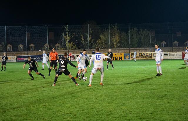 Die Köflacher Kicker waren vor der Pause überlegen, verloren aber gegen die SU Rebenland mit 0:1 | Foto: ASK Mochart Köflach