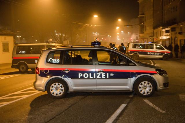 Aktuell findet rund um den Wiener Schwedenplatz ein Großeinsatz der Polizei statt. Kurz nach 20.00 Uhr waren laut Augenzeugen etliche Schüsse zu hören. | Foto: Symbolfoto Neumayr