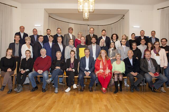 Das Mariahilfer Bezirksparlament hat viele Gesichter. | Foto: BV 6