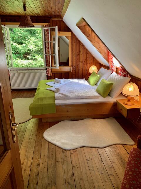 Gemütlich: eine der sieben Suiten im Landhaus. | Foto: Alpl Resort