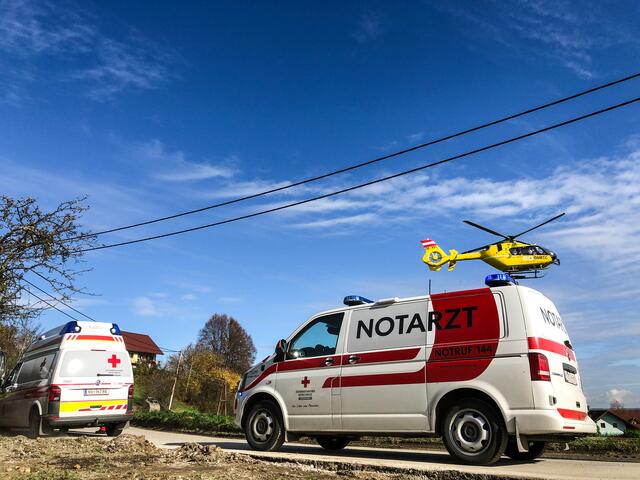 Das Rote Kreuz Voitsberg-Köflach und der Notarzthubschrauber waren am Dietenberg im Einsatz | Foto: Rotes Kreuz/M. Hausegger