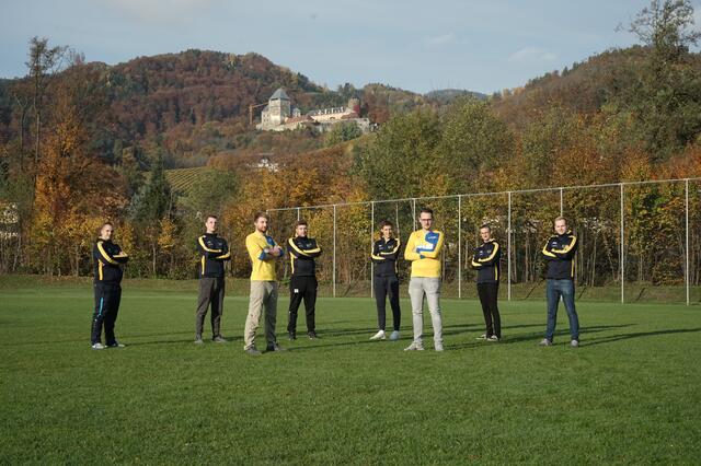 Die erfolgreiche Kampfmannschaft setzt die lange Faustball-Tradition in Deutschlandsberg auf der Jahnwiese fort. | Foto: KK
