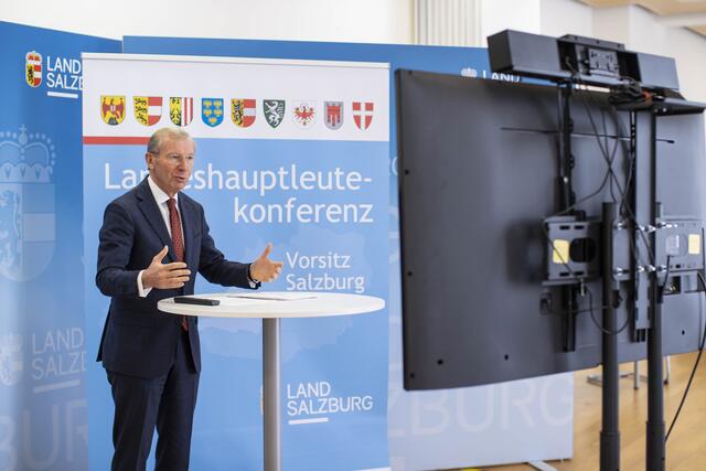 Landeshauptmann Wilfried Haslauer bei der Videopressekonferenz zur Landeshauptleutekonferenz.  | Foto:  Land Salzburg / Neumayr – Leopold