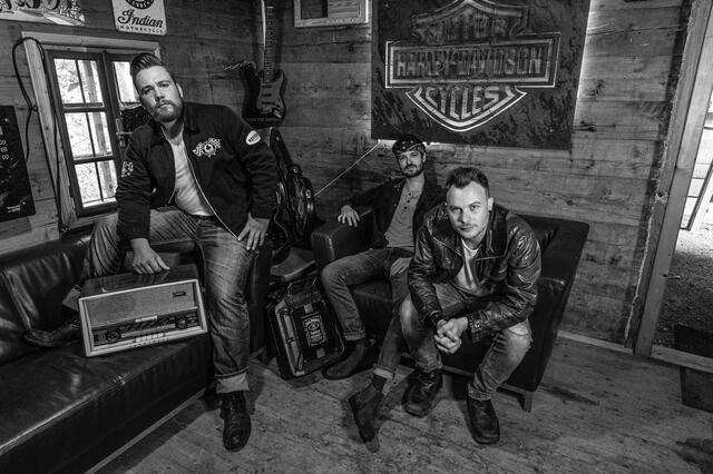 Die drei Musiker von Glen Ample  spielen echte handgemachte Rockmusik | Foto: kk