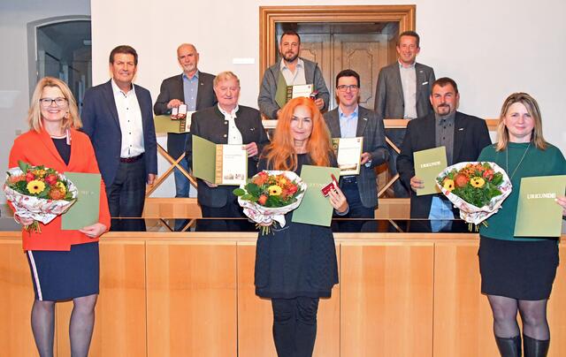 Ehrungen im Langenloiser Gemeinderat.