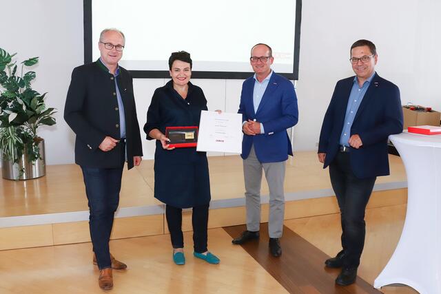 v. l.: Günther Baschinger WKO-Obmann Grieskirchen, Ulrike Steinmaßl, Gerald Silberhumer, Hans Moser | Foto: Andreas Maringer
