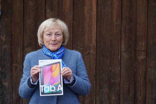 "Ich habe so lange nach einem Frauenverein gesucht, in dem ich gemeinsam mit anderen etwas bewirken kann", erinnert sich Sylvia Weninger. Mittlerweile ist sie Präsidentin der Soroptimistinnen Pinzgau/Zell am See und hilft mit ihren 20 "Clubschwestern" anderen Frauen mit diversen Projekten und Aktionen. | Foto: Johanna Grießer