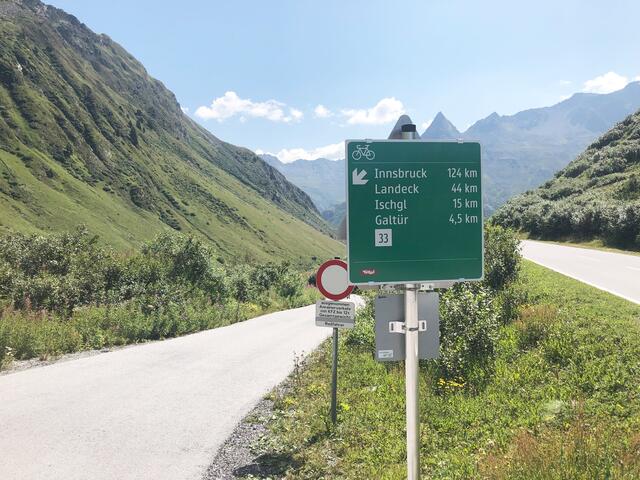 Radweg Paznaun: Bis die 44 Kilometer vom Zeinisjoch an der Landesgrenze zu Vorarlberg über Galtür nach Landeck ausgebaut sind, gilt es noch einige Hürden zu bewältigen. | Foto: Othmar Kolp