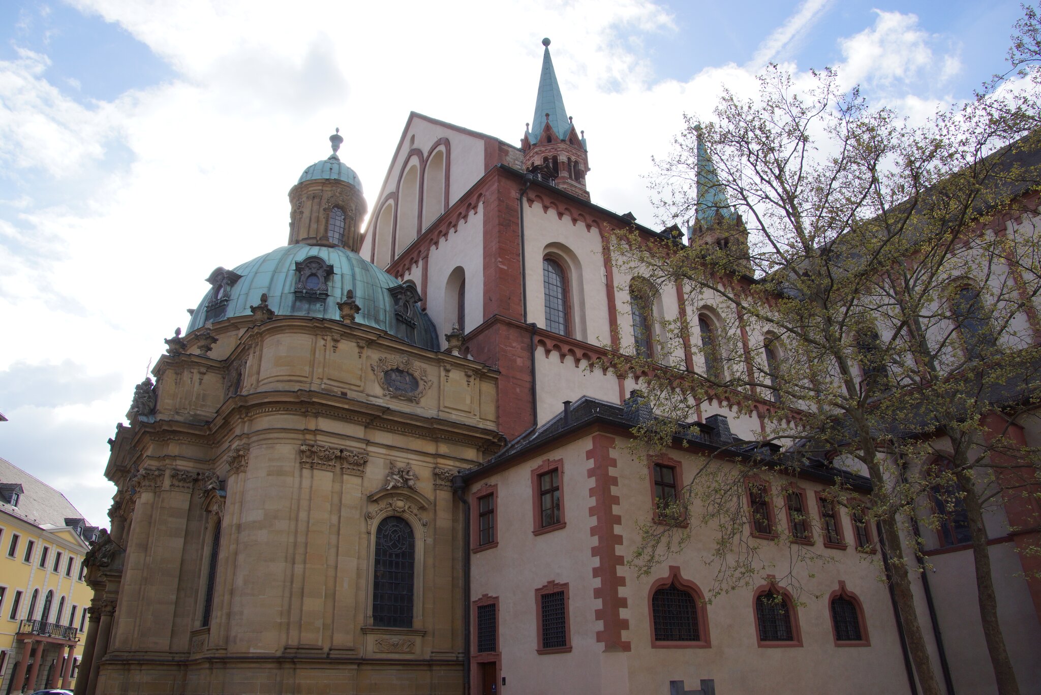 Kirche: Würzburger Dom - Liesing