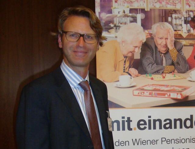 Claudio May ist Direktor Haus Prater des Kuratoriums Wiener Pensionisten-Wohnhäuser. Das Seniorenwohnheim befindet sich in der Engerthstraße 255. | Foto: Sabine Krammer