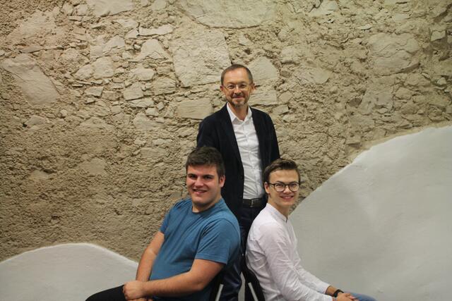 Jakob Reiter und Nathan Mitterbauer (vorne v.li.) mit Manfred Mitterbauer