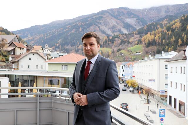 Der Zammer SPÖ-Landtagsabgeordnete Benedikt Lentsch nimmt im BEZIRKSBLÄTTER-Gespräch zu aktuellen Themen Stellung. | Foto: Othmar Kolp